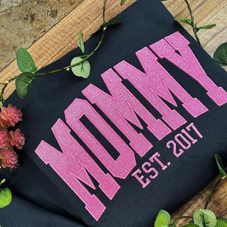 MAMA Glow SweatShirt - Sleeve&Soul.store